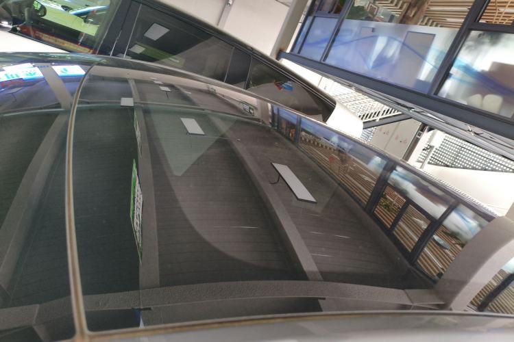 Used Tesla Model Y 2025 Rear-Wheel-Drive Version
