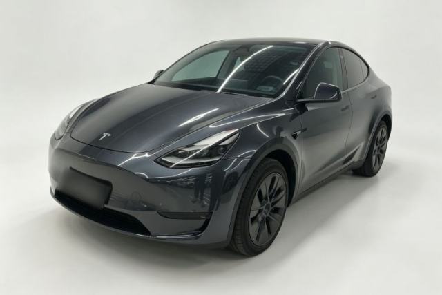 Used Tesla Model Y 2025 Rear-Wheel-Drive Version