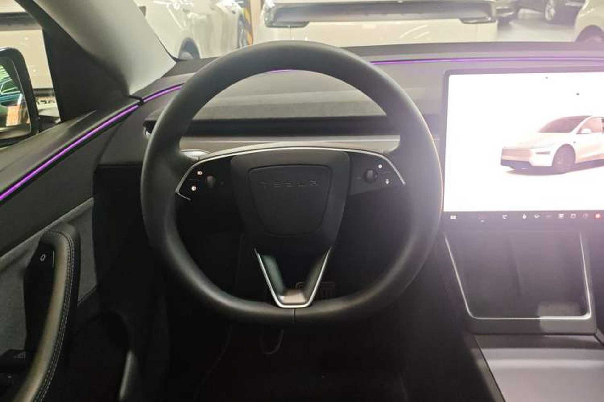 Used Tesla Model Y 2025 Rear-Wheel-Drive Version Steering Wheel