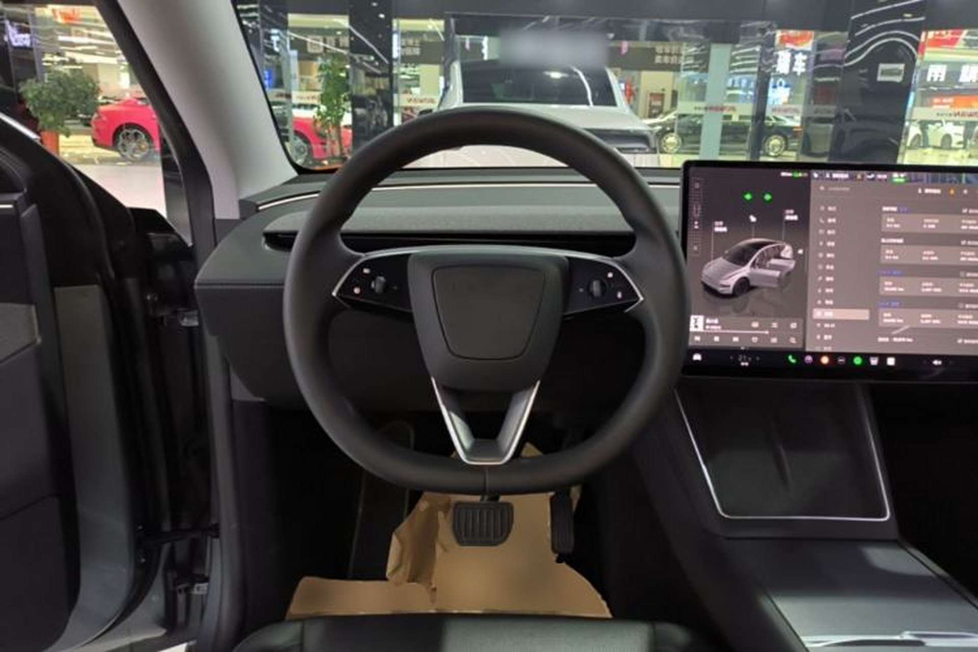 Used Tesla Model Y 2025 Rear-Wheel-Drive Version Steering Wheel