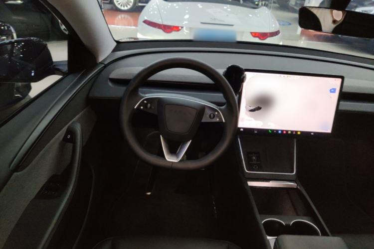 Used Tesla Model Y 2025 Rear-Wheel-Drive Version Steering Wheel