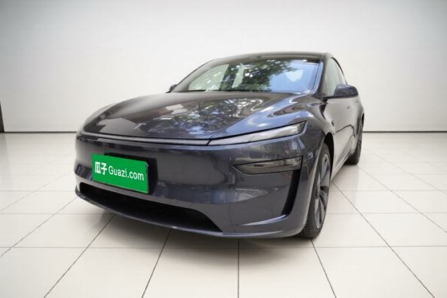 Used Tesla Model Y 2025 Rear-Wheel Drive First Edition