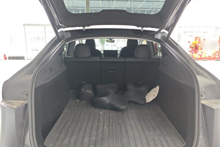 Used Tesla Model Y 2025 Rear-Wheel-Drive Version Trunk