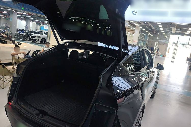 Used Tesla Model Y 2025 Rear-Wheel Drive First Edition Trunk