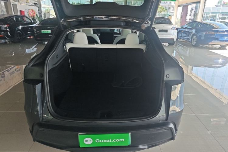 Used Tesla Model Y 2025 Long-Range All-Wheel Drive First Edition Trunk