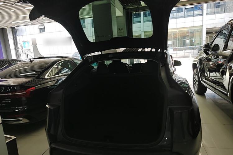 Used Tesla Model Y 2025 Rear-Wheel Drive First Edition Trunk