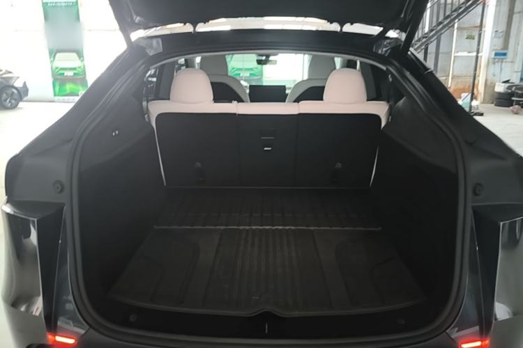 Used Tesla Model Y 2025 Long-Range All-Wheel Drive First Edition Trunk