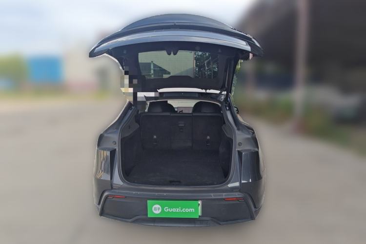 Used Tesla Model Y 2025 Rear-Wheel-Drive Version Trunk