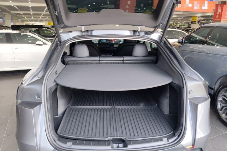 Used Tesla Model Y 2025 Long-Range All-Wheel Drive First Edition Trunk