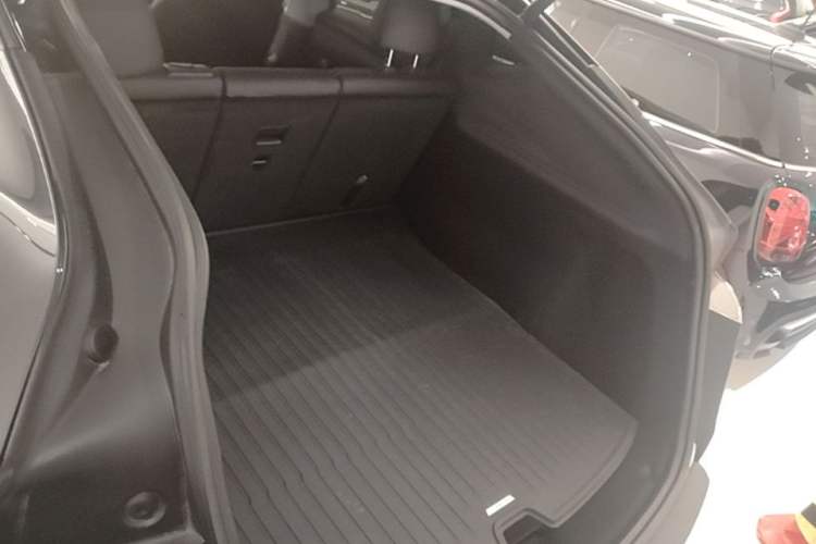 Used Tesla Model Y 2025 Long-Range All-Wheel Drive First Edition Trunk