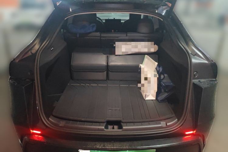 Used Tesla Model Y 2025 Rear-Wheel-Drive Version Trunk