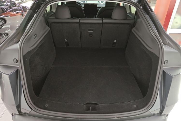 Used Tesla Model Y 2025 Updated Version Long-Range All-Wheel Drive Trunk