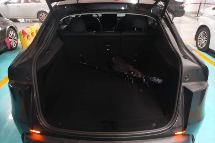 Used Tesla Model Y 2025 Rear-Wheel Drive First Edition Trunk