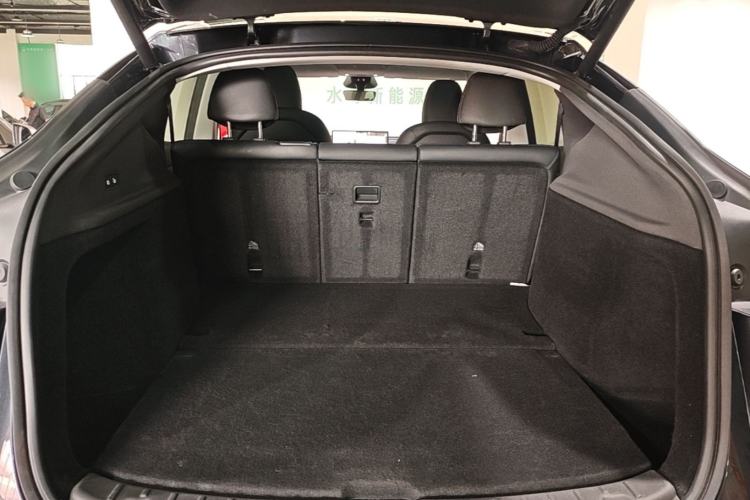 Used Tesla Model Y 2025 Rear-Wheel-Drive Version Trunk