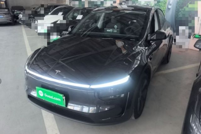 Used Tesla Model Y 2025 Rear-Wheel-Drive Version