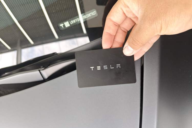 Used Tesla Model Y 2025 Rear-Wheel-Drive Version Vehicle Key