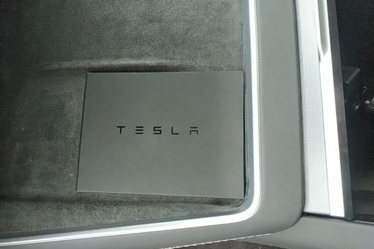 Used Tesla Model Y 2025 Rear-Wheel-Drive Version Vehicle Key