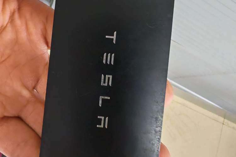 Used Tesla Model Y 2025 Long-Range All-Wheel-Drive Version Vehicle Key