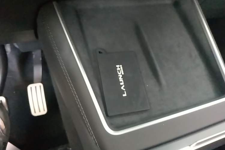 Used Tesla Model Y 2025 Rear-Wheel-Drive Version Vehicle Key