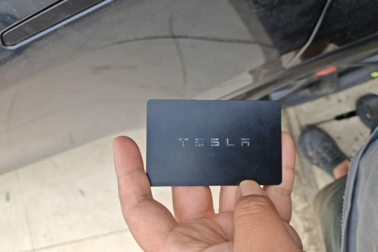 Used Tesla Model Y 2025 Rear-Wheel-Drive Version Vehicle Key