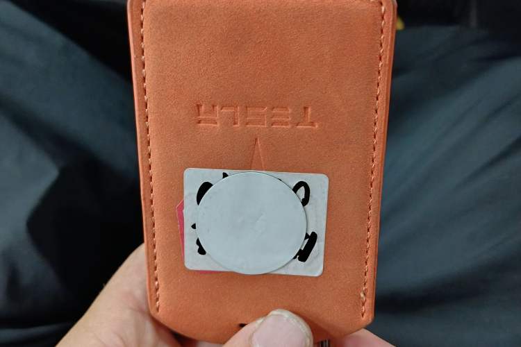Used Tesla Model Y 2025 Long-Range All-Wheel-Drive Version Vehicle Key