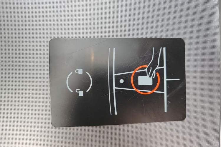 Used Tesla Model Y 2025 Rear-Wheel-Drive Version Vehicle Key