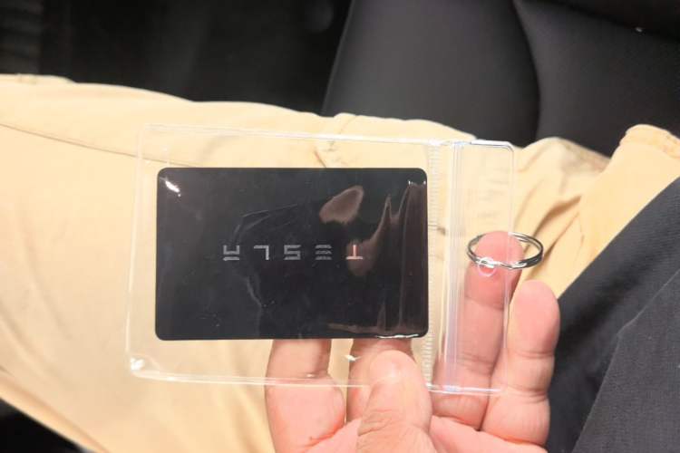 Used Tesla Model Y 2025 Rear-Wheel-Drive Version Vehicle Key
