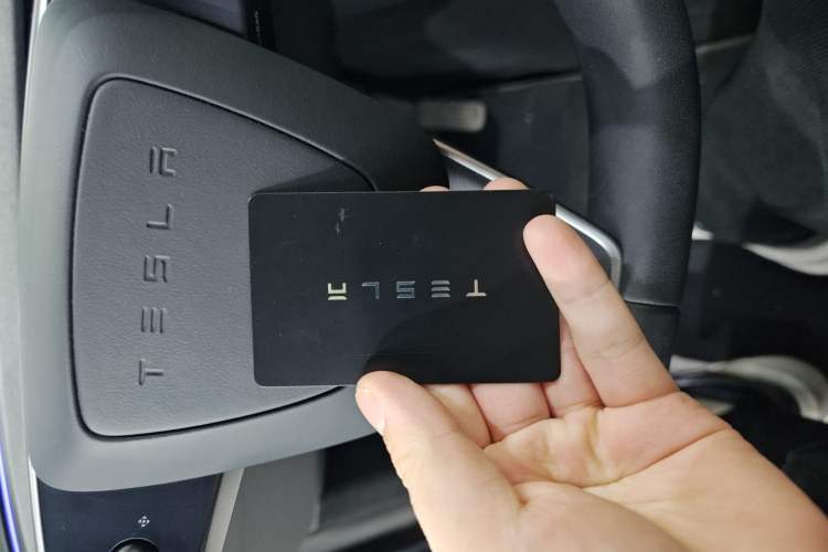 Used Tesla Model Y 2025 Rear-Wheel-Drive Version Vehicle Key