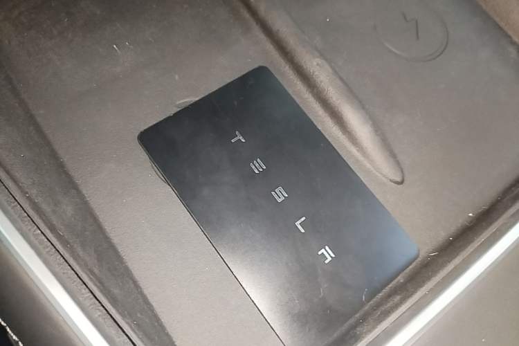 Used Tesla Model Y 2025 Rear-Wheel-Drive Version Vehicle Key