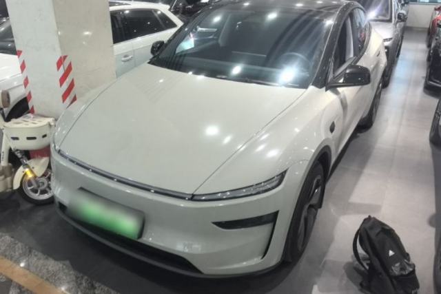 Used Tesla Model Y 2025 Rear-Wheel-Drive Version