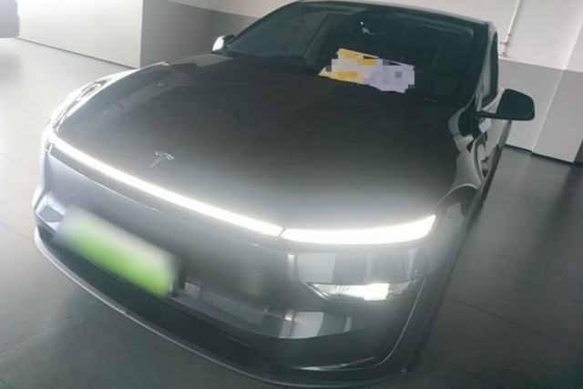 Used Tesla Model Y 2025 Rear-Wheel-Drive Version