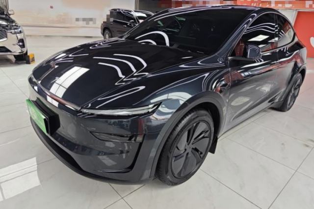 Used Tesla Model Y 2025 Long-Range All-Wheel Drive First Edition