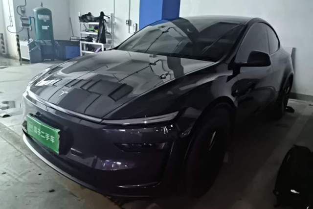 Used Tesla Model Y 2025 Rear-Wheel-Drive Version