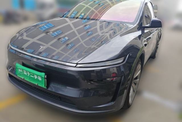 Used Tesla Model Y 2025 Long-Range All-Wheel Drive First Edition