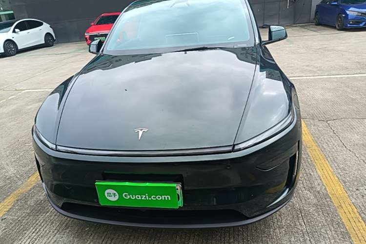 Used Tesla Model Y 2025 Rear-Wheel-Drive Version Front