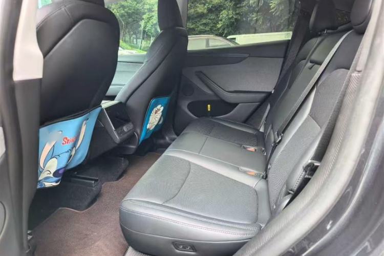 Used Tesla Model Y 2025 Rear-Wheel-Drive Version Interior 2
