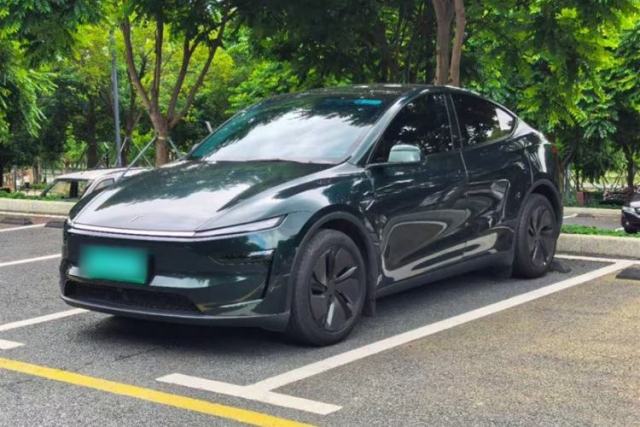 Used Tesla Model Y 2025 Rear-Wheel-Drive Version