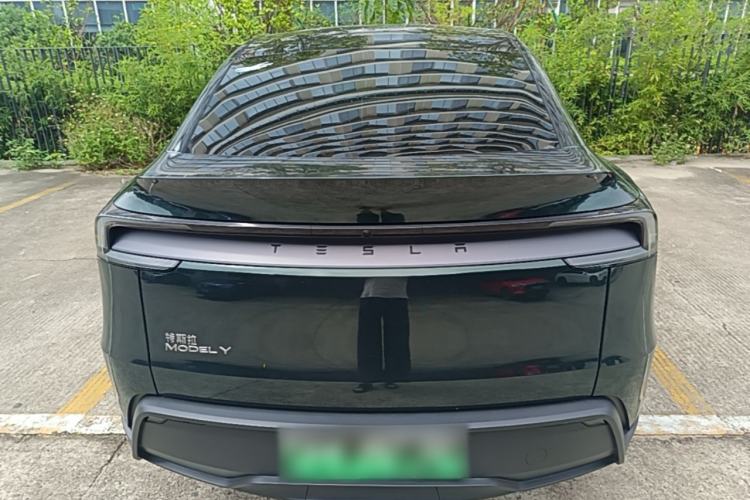 Used Tesla Model Y 2025 Rear-Wheel-Drive Version Rear