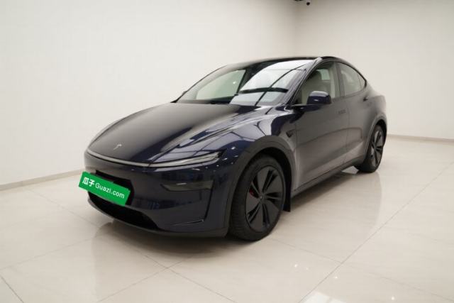 Tesla Model Y 2025 Rear-Wheel-Drive Version с пробегом