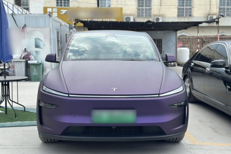 Used Tesla Model Y 2025 Long-Range All-Wheel-Drive Version Exterior 6