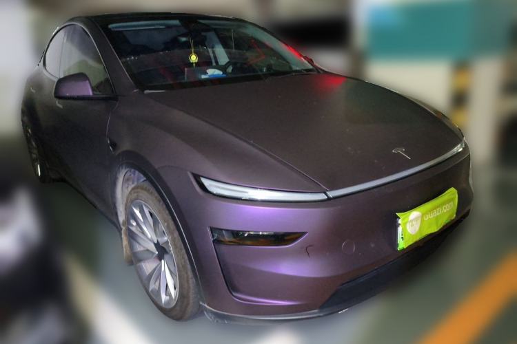 Used Tesla Model Y 2025 Rear-Wheel Drive First Edition Front Right 45 Deg