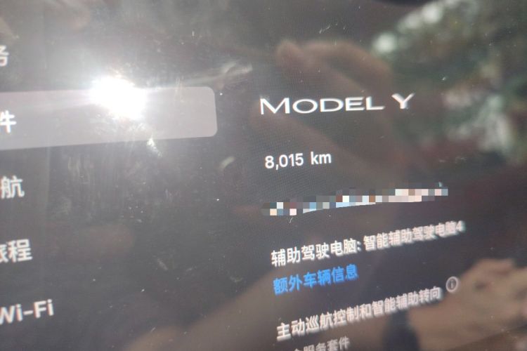 Used Tesla Model Y 2025 Rear-Wheel-Drive Version Odometer Close Up