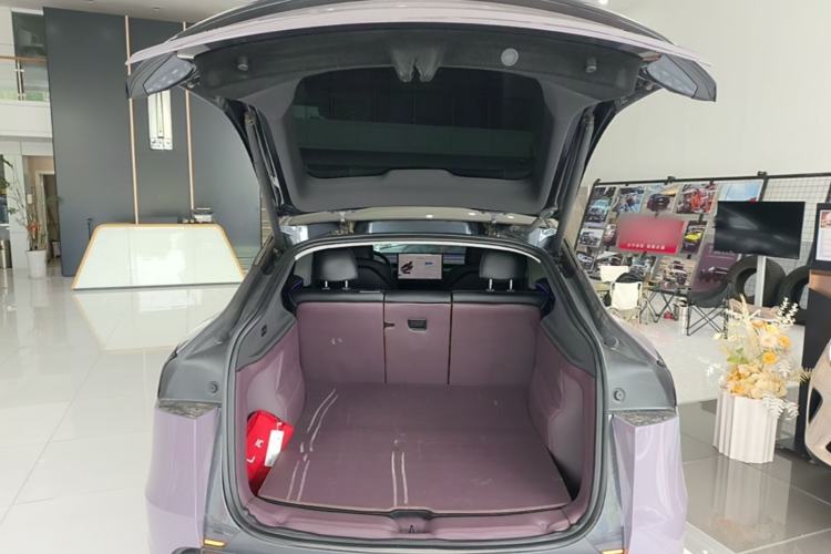 Used Tesla Model Y 2025 Rear-Wheel-Drive Version Trunk