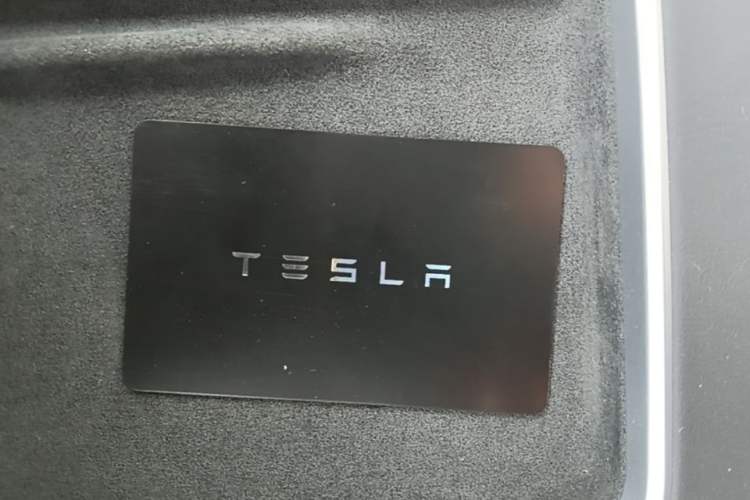 Used Tesla Model Y 2025 Rear-Wheel-Drive Version Vehicle Key