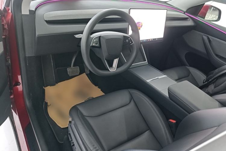 Used Tesla Model Y 2025 Rear-Wheel-Drive Version Center Console