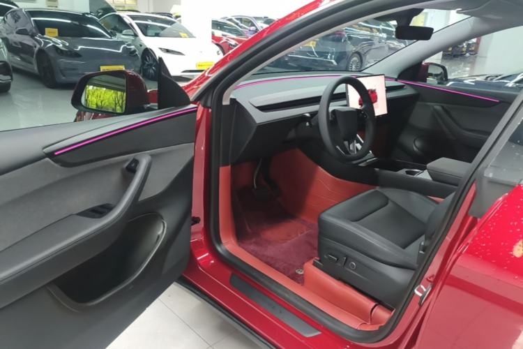 Used Tesla Model Y 2025 Rear-Wheel-Drive Version Driver Seat