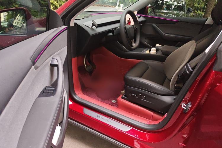 Used Tesla Model Y 2025 Rear-Wheel-Drive Version Driver Seat