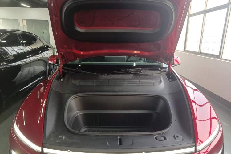 Used Tesla Model Y 2025 Rear-Wheel-Drive Version Engine Bay