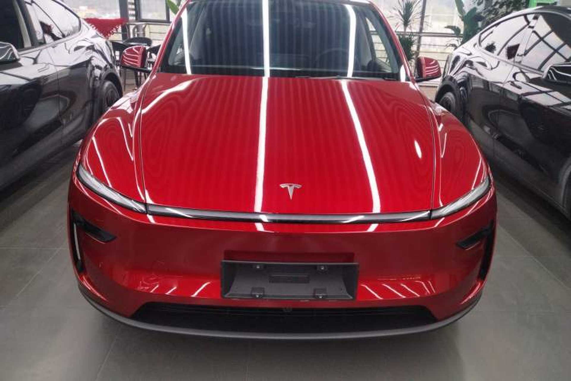 Used Tesla Model Y 2025 Long-Range All-Wheel-Drive Version Front