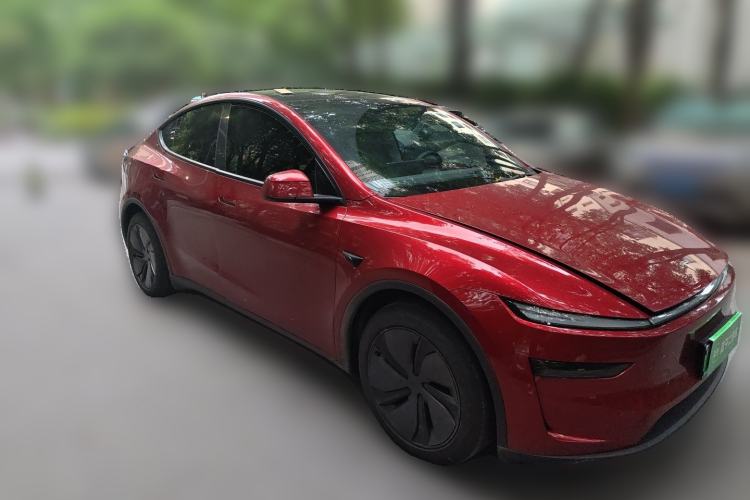Used Tesla Model Y 2025 Rear-Wheel-Drive Version Front Right 45 Deg